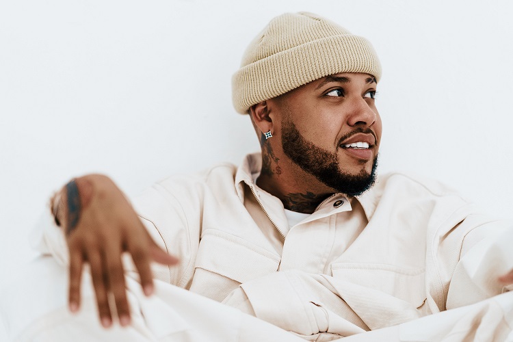 avinmedios's tweet image. compuesto por 13 temas que incluye colaboraciones con estrellas internacionales como la cantante española de flamenco, Buika, su amigo Rauw Alejandro unos de los artistas más grandes del género urbano #DubbingHits #Galería #RafaPabön #Rimas

avinmedios.com/2023/04/rafa-p…