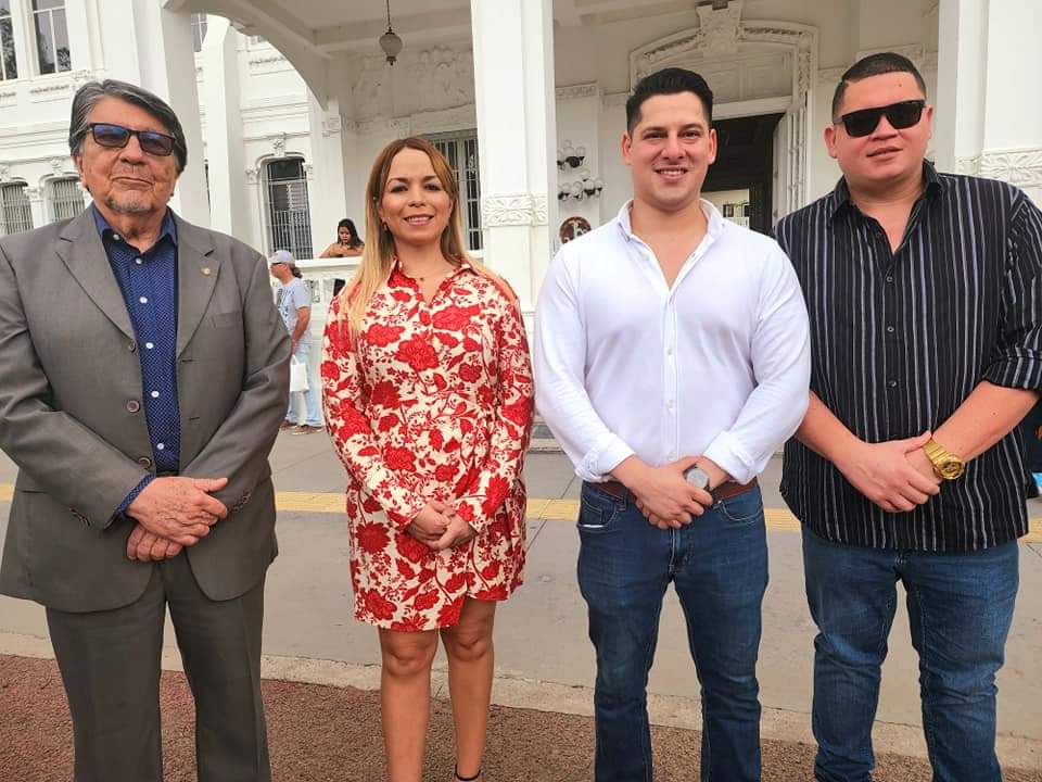 RafaMontalvo21's tweet photo. #NewGenerationFest 
Como parte de las acciones que realizamos a traves del @imj_sansalvador en el marco del cierre del mes de la innovación, tecnología y creatividad que reunió a jóvenes de los 6 distritos de San Salvador en la demostración de sus habilidades y talentos. https://t.co/bsjElG6a6k