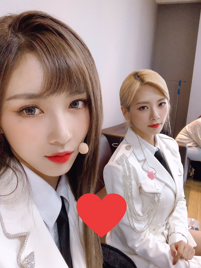 NlGHTMAREOFF's tweet photo. ㅤ ֺ  ׅ⠀⠀ ︎𝔫𝔦𝔤𝔥𝔱 ︎ ︎ ─ ︎ ︎ 𝖒𝖆𝖗𝖊 ⠀⠀⠀ ☪︎ ⠀⠀⠀ 〔  ɘ͠vent  〕 ...  𝐮pdαte   𖤍     #ghost𝕘irls戻る

Magi y Raisa salieron juntitas llenas de amor al regreso de estas chiquitas, listas para desearles lo mejor. https://t.co/JTXiSROJiY