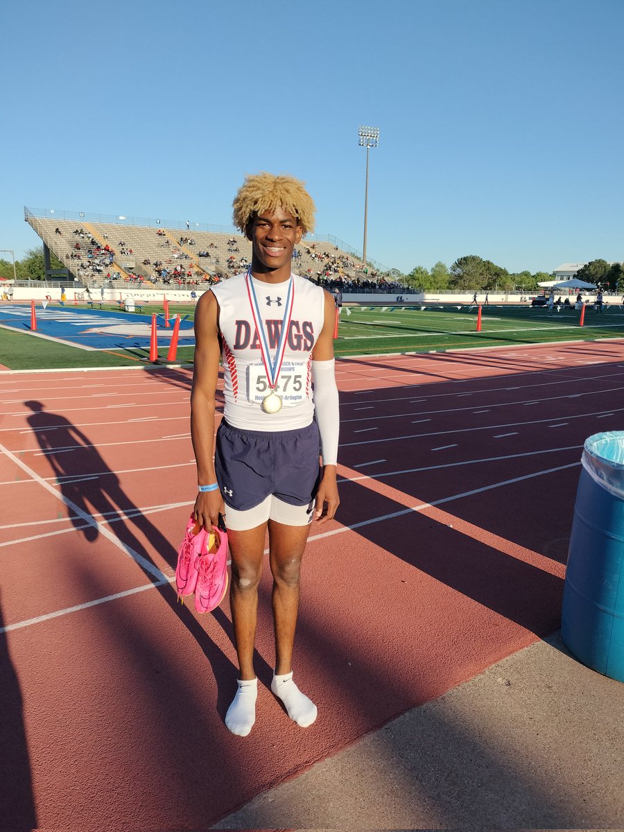 BIG DAVE! <a href="/DavidWalkerJr22/">David Walker</a>