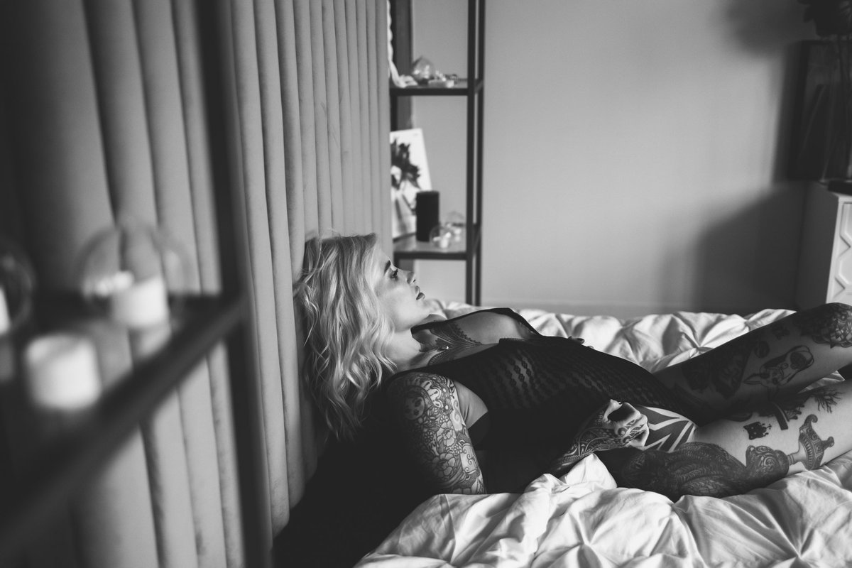 OctaviaPlach's tweet photo. 📍Brooklyn, NY 12:14 PM 

// 
#boudoir #tattooedgirls #brooklyn #девочкитакиедевочки #inkedmag https://t.co/6uOnpjTkk5