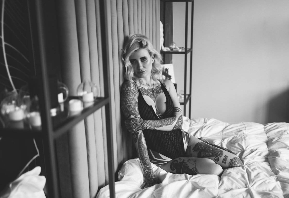 OctaviaPlach's tweet photo. 📍Brooklyn, NY 12:14 PM 

// 
#boudoir #tattooedgirls #brooklyn #девочкитакиедевочки #inkedmag https://t.co/6uOnpjTkk5