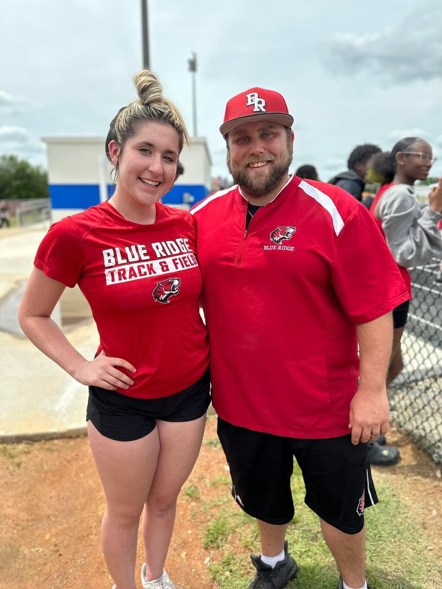 3rd Place Shot for 9th-10th grade at Greenville County!! Let’s Goooo!!!#BetheVillage #RelaxNThrow <a href="/AshleyCWardlaw/">Ashley C. Wardlaw</a> <a href="/brhstigers/">Blue Ridge High School</a>