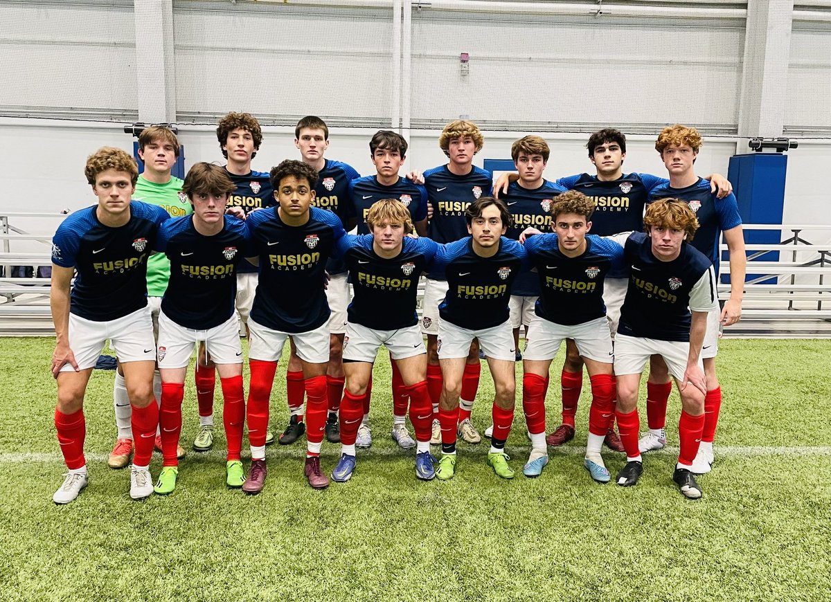 rod1754's tweet photo. Congratulations to the KC Fusion 04 Academy team, they just qualified for the Region 2 Midwest Regionals USYSA by winning their Midwest Conference Premier 1 league with a 2-1 win over Galaxy04 Yellow out of IL. STL here we come! @kcfusionsc https://t.co/KY31g2QmaH