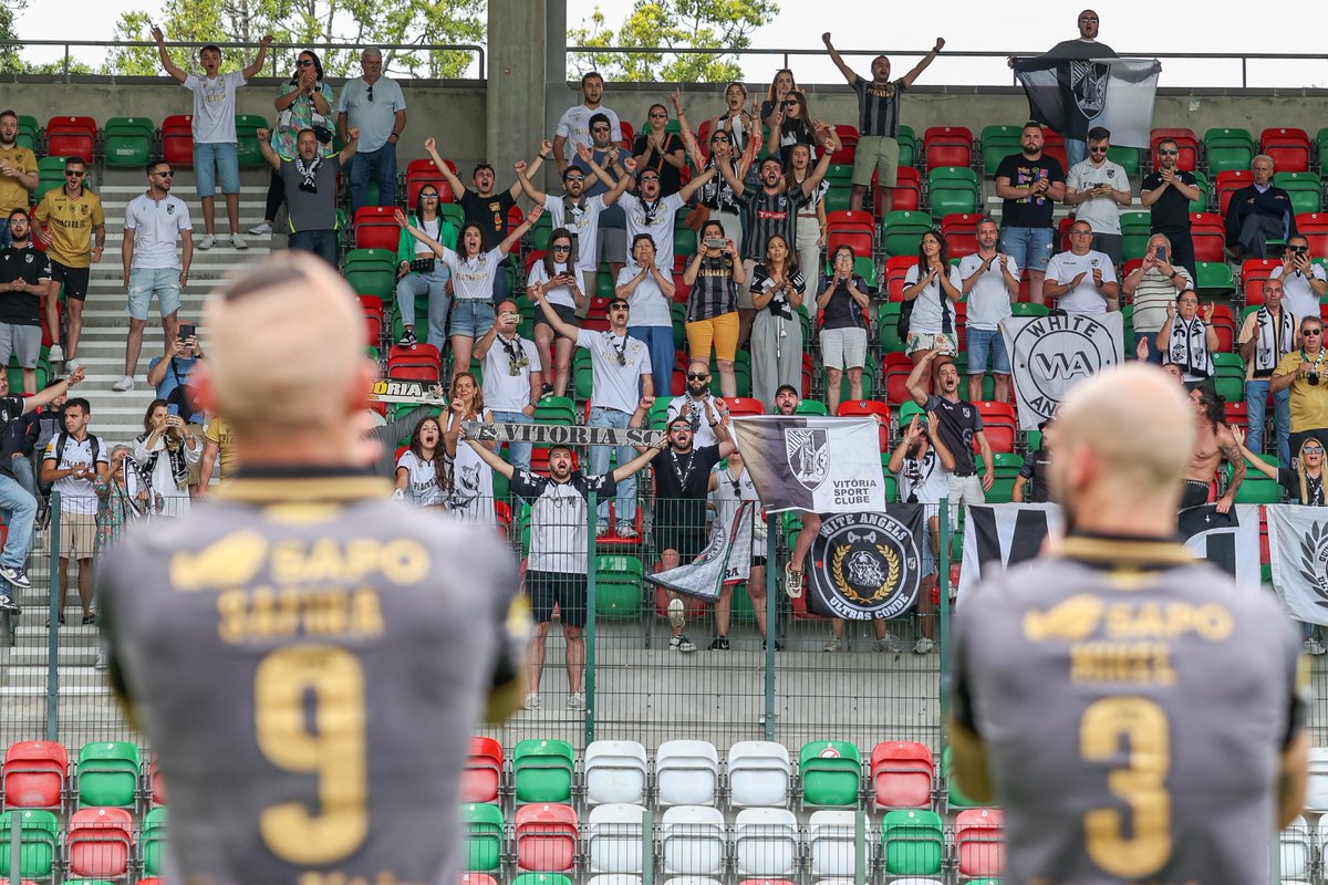 VitoriaSC1922's tweet photo. Sempre presentes! 🙌
#AHistóriaDaMinhaVida #LigaPortugal #CSMVSC https://t.co/HlFPsEfxdQ