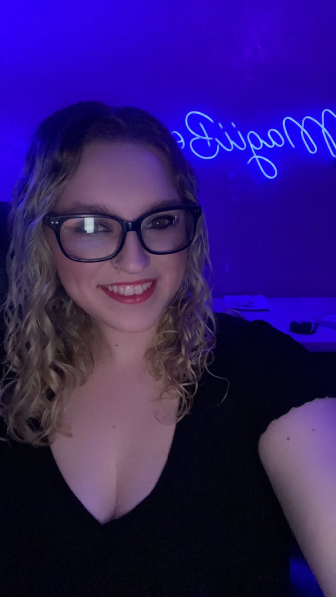magiibear's tweet photo. Hey guys, it’s Spooky Space Saturday! I’m lost on a ship hiding from a very murderous alien 😬 Live now with #alienisolation #horrorgame #TwitchStreamers #SupportSmallerStreamers #gamergirls #gothgirls #twitchstreaming https://t.co/Uc1kPMKSfr