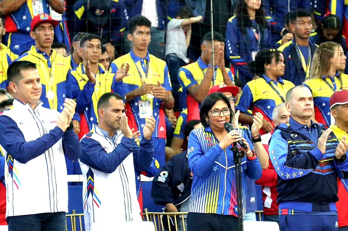 MervinMaldonad0's tweet photo. ¡MISIÓN CUMPLIDA!🇻🇪

Culminamos @juegosalba2023 por todo lo alto,ratificando q el deporte une nuestros pueblos🌎

Nuestra Vpdta @delcyrodriguezv entregó trofeos a
Ven 1ero
Cuba 2do
Rusia 3ero

¡Felicitaciones a todos los atletas de los 11 países!👏

¡Gracias Pdte @NicolasMaduro ! https://t.co/6wIm6UUrMl