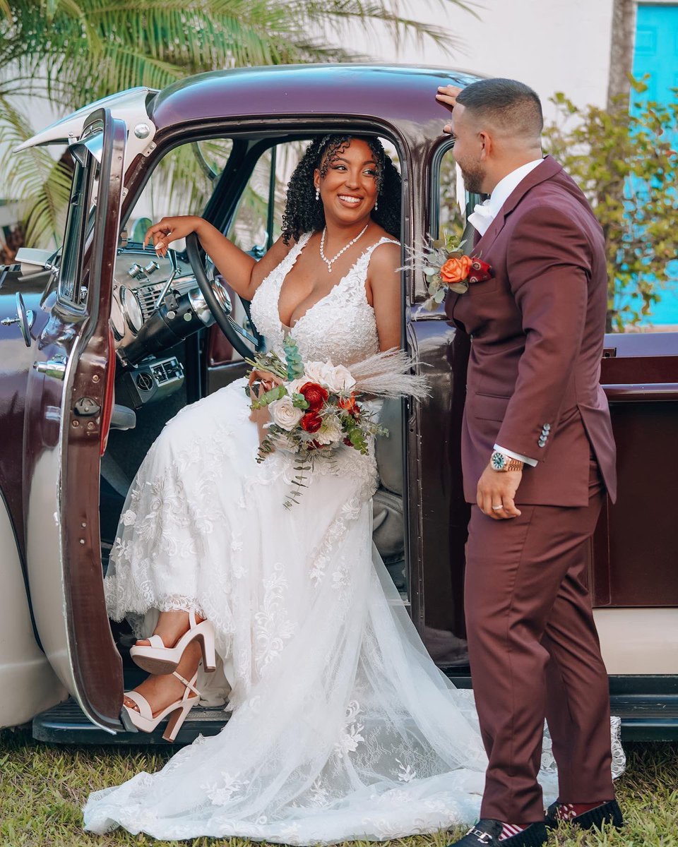 xashleeyy__'s tweet photo. Married my best friend 💍 
4.08.2023 🤍. https://t.co/taCaTgPMFf