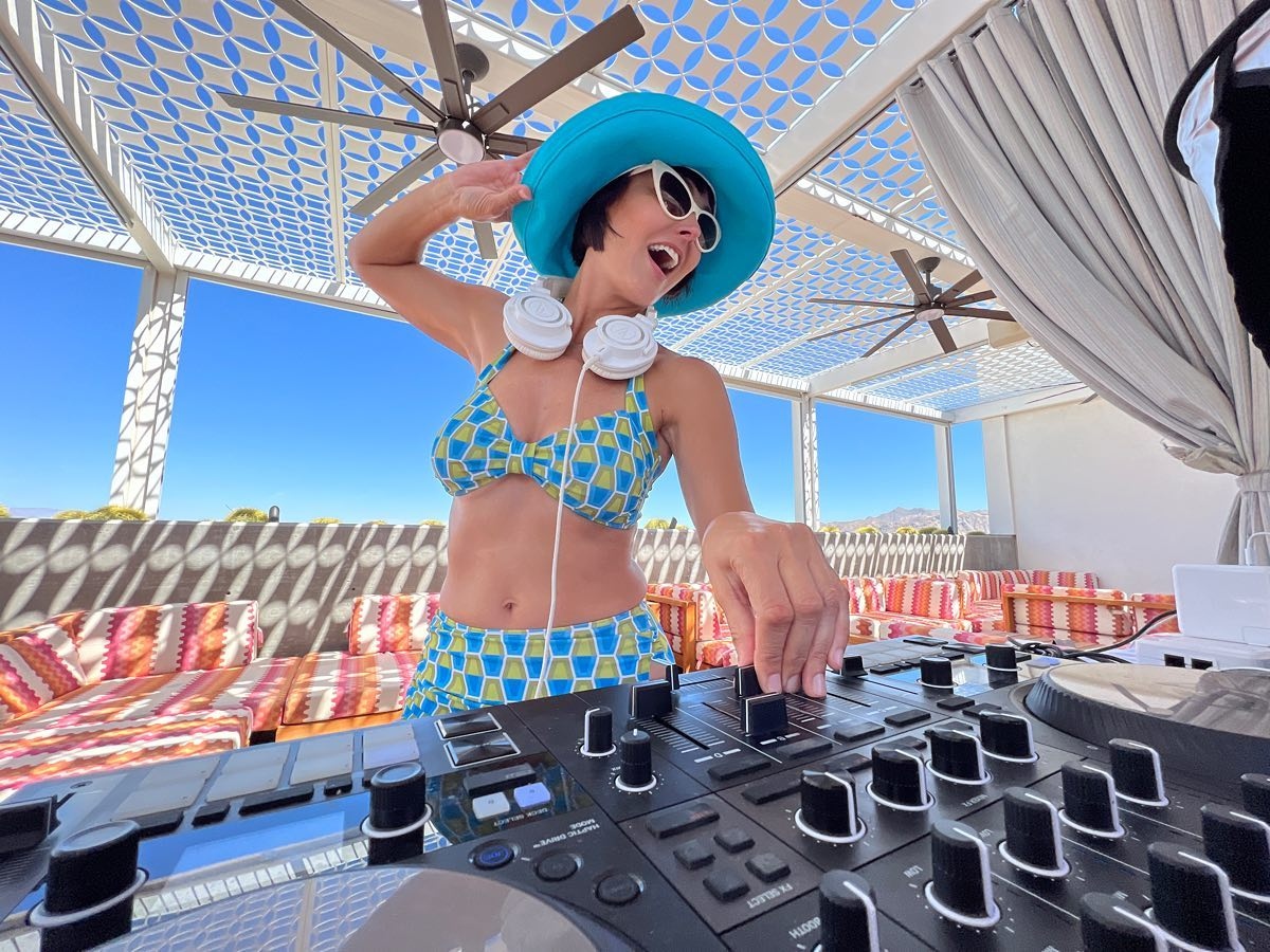 Destination_PSP's tweet photo. We're ready for the weekend! It's another music festival weekend in our beautiful oasis.
@DJModGirl shown here is rockin' our retro lava lamp two piece swim at @RowanPalmSprings.
https://t.co/QBc6gha1xk
#tgif #djmodgirl #lavalamp #madeinusa #madeincalifornia #modswim https://t.co/Ijpy8qTsmx