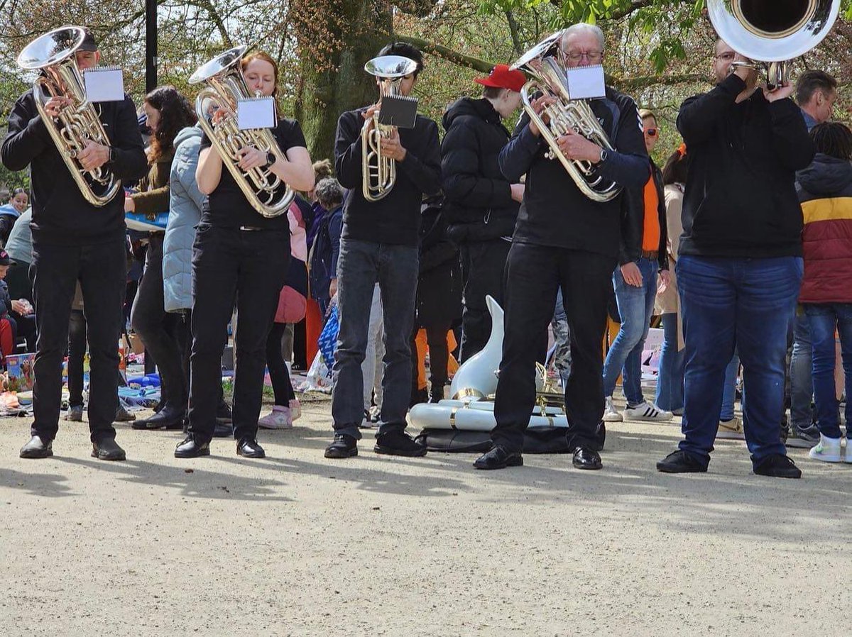 👑koningsdag 2023💙

De kop is er af! Het eerste optreden van het jaar is voldaan! 
Bedankt voor jullie support💙💙

#jubalzwolle #STaDSBaND #brass #drumline #evansdrumheads