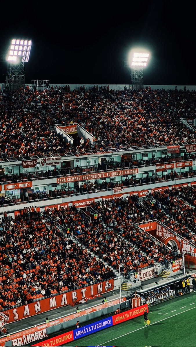 Azzaro, en contra.
Carroza, en contra
Ducatenzeiler, en contra
Bebote, en contra
Ex dirigentes, en contra
Medios deportivos, en contra

Eso quiere decir que vamos bien. #Independiente