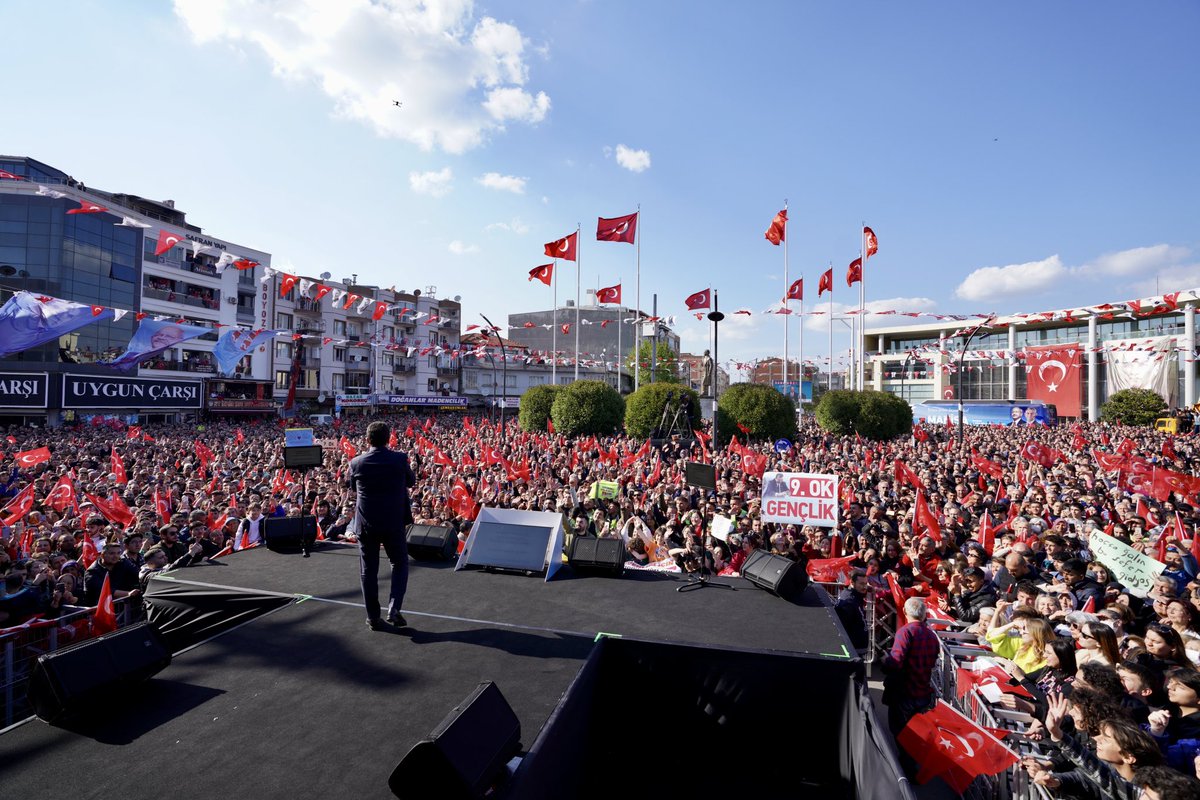ekrem_imamoglu's tweet photo. Çok güzelsin Manisa.
Teşekkürler Akhisar, Turgutlu, Kula 👏🏻👏🏻👏🏻 https://t.co/a3xwDLHs37