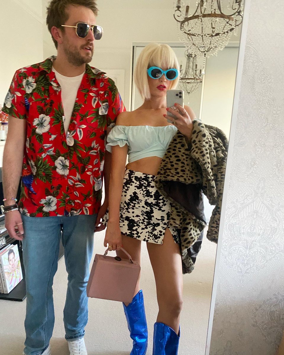 Iain Stirling - new show RELEVANT on sale now! tweet media