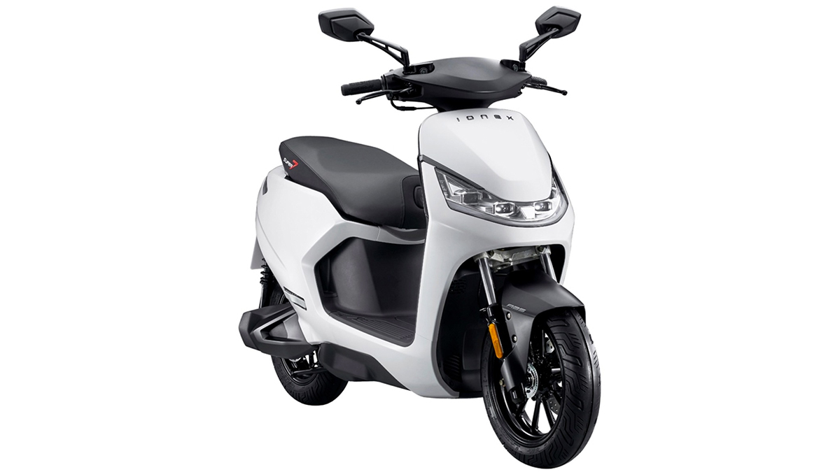 Kymco lança, na Europa, scooter elétrica Ionex S7 que faz até 92km/h e possui ABS
veiculoeletrico.blog.br/2023/04/kymco-…

🔋 ⚡ ⚡ 🔌
• • • • • •
#kymco #ionex #ionexs7 #S7 #ev #evs #electricvehicle #electricmotorcycle #scooter  #moto #scootereletrica #veiculoeletrico #veiculoseletricos