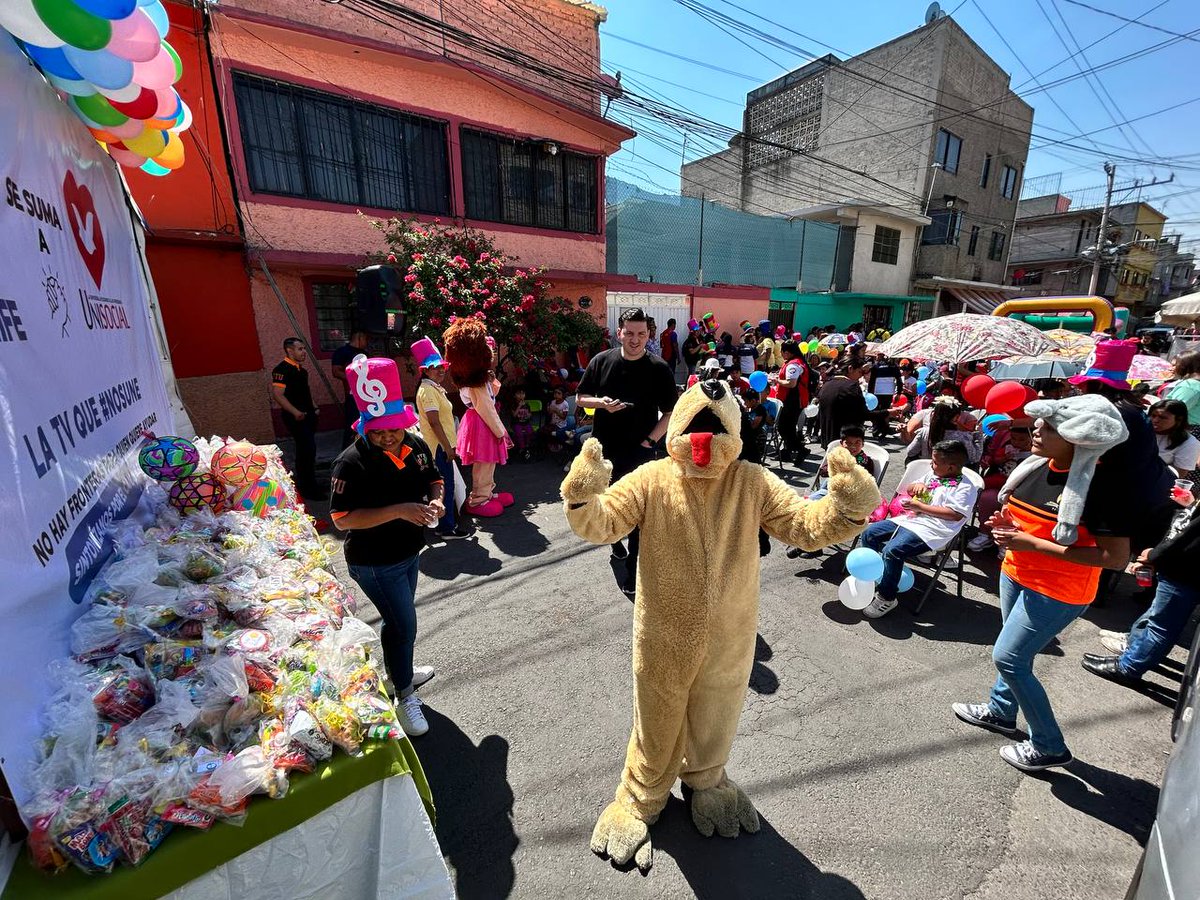UnivMx's tweet photo. Día del niño en #Iztapalapa
#DiaDelNino https://t.co/7qQYcxcyMT