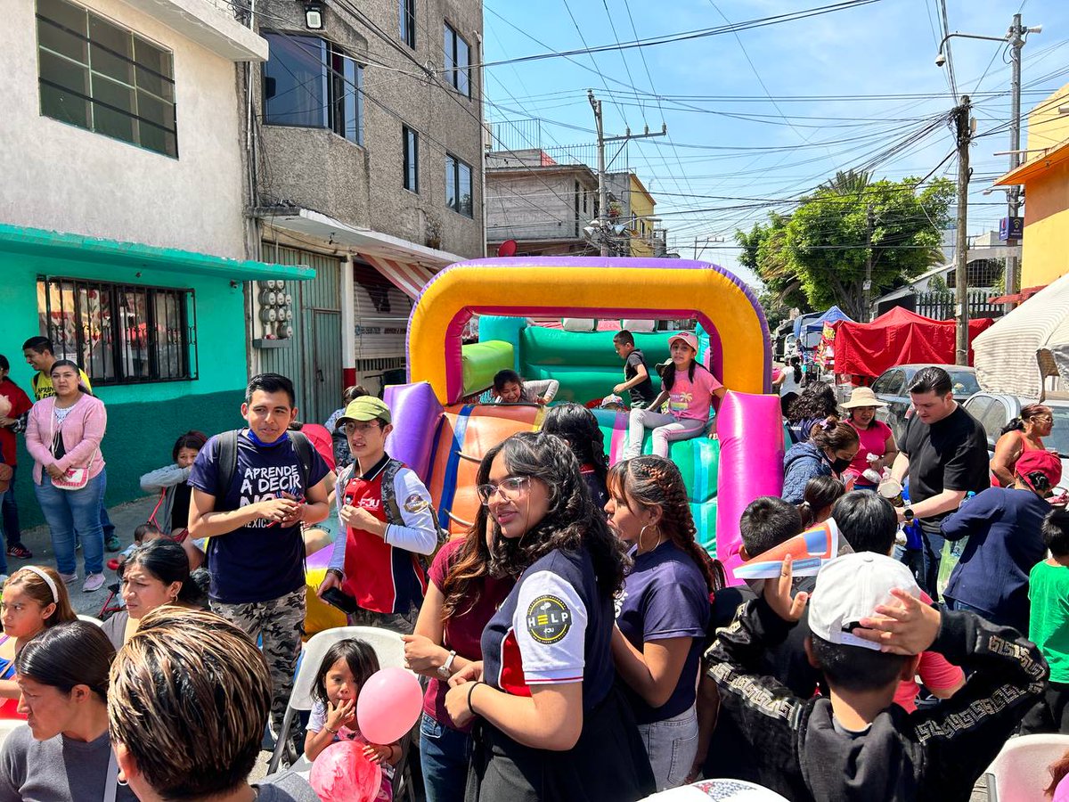 UnivMx's tweet photo. Día del niño en #Iztapalapa
#DiaDelNino https://t.co/7qQYcxcyMT