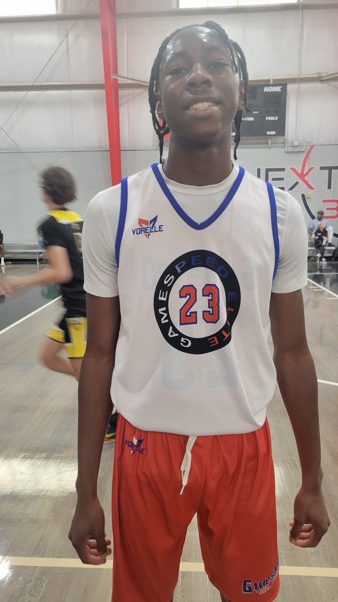 JHillsman's tweet photo. Eli Harris is a savvy and sound, steadyhanded point guard that always plays with poise and within the flow of the offense. Uses his length (long arms) to his advantage. @GameSpeedElite @OntheRadarHoops Sweet Sixteen Session II https://t.co/jWMWBmaptR