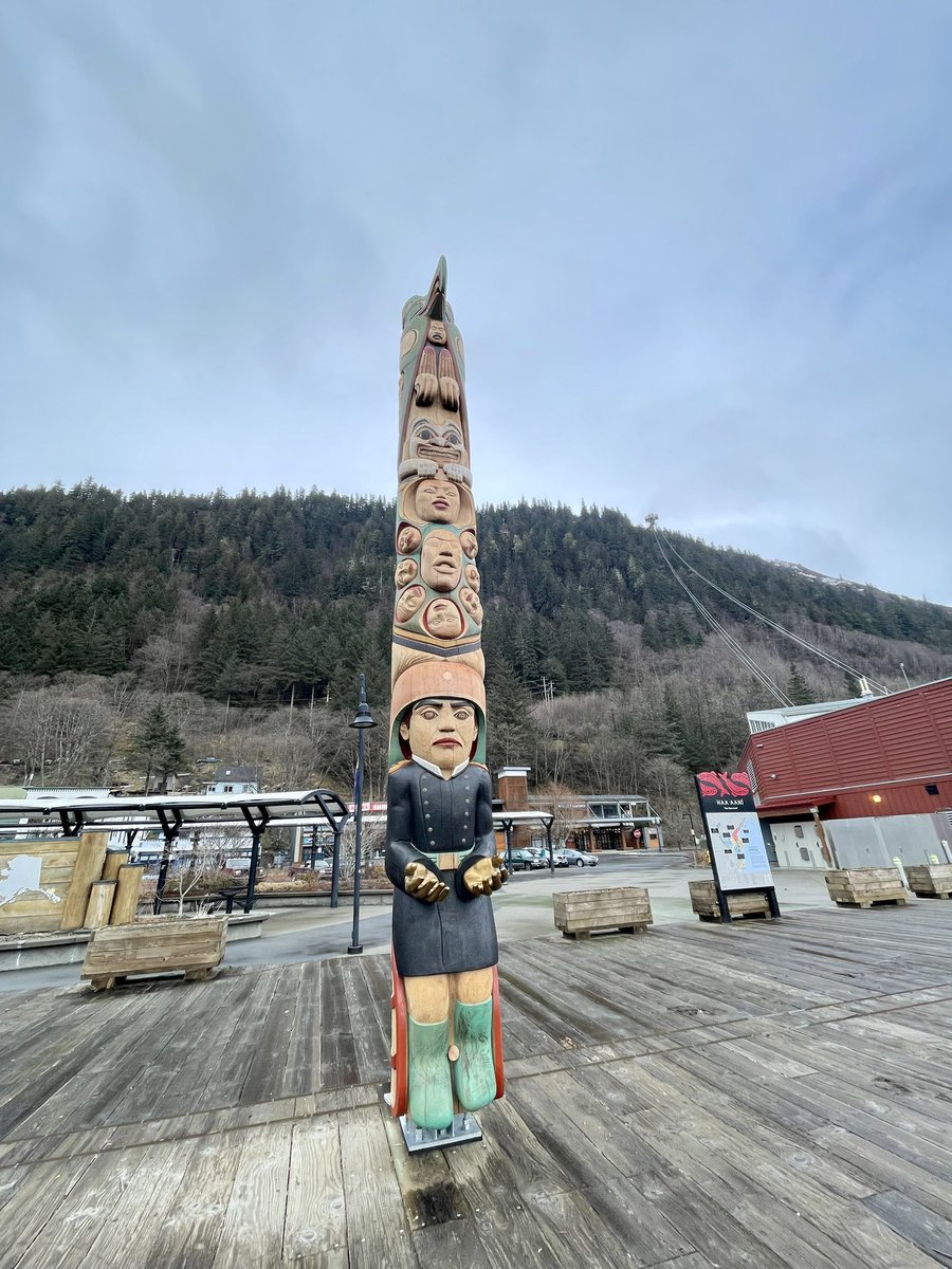 Sen. Lisa Murkowski on Twitter "12 totem poles carved by Tlingit