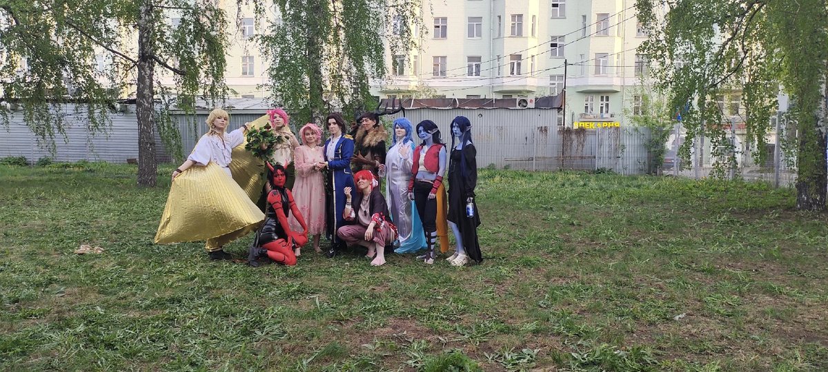 Наплодила блин сущностей в голове
Our cosplay team 🏳️‍🌈🏴‍☠️
#Seasons #SeaSons_universe