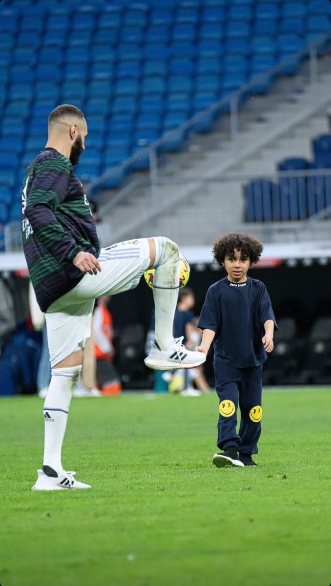 Madrid Xtra on Twitter "Karim Benzema with his son. 🤍"