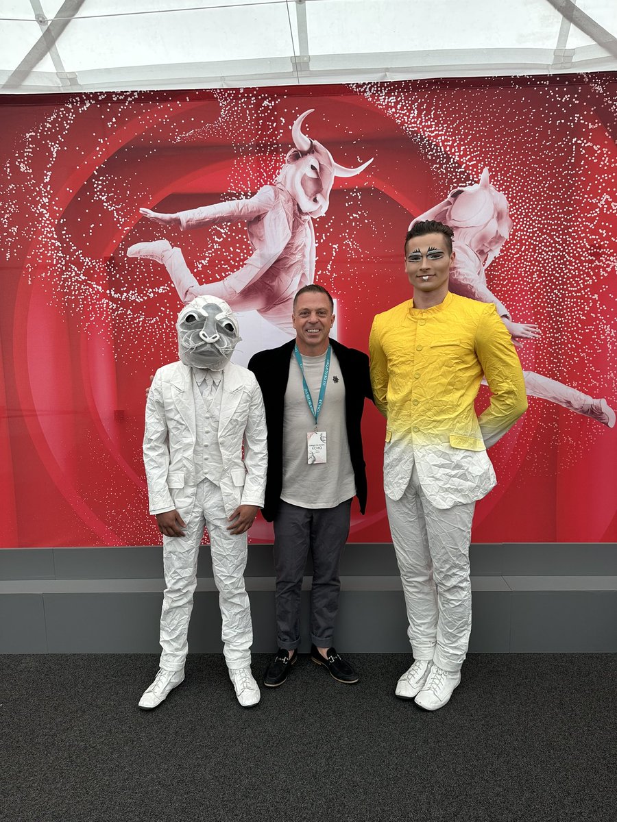 Marcio Sturmer (@marcio_sturmer) on Twitter photo Echo! #CirqueDuSoleil Echo! #CirqueDuSoleil