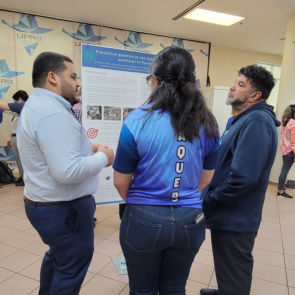 LsampPr's tweet photo. Estudiantes graduados exponen sus trabajos de investigación! 👩‍🔬🧑🏽‍🔬🤩
#prlsamp #nsf #oralpresentation #pr #prismjtm2023 https://t.co/FfvK4KVZfD