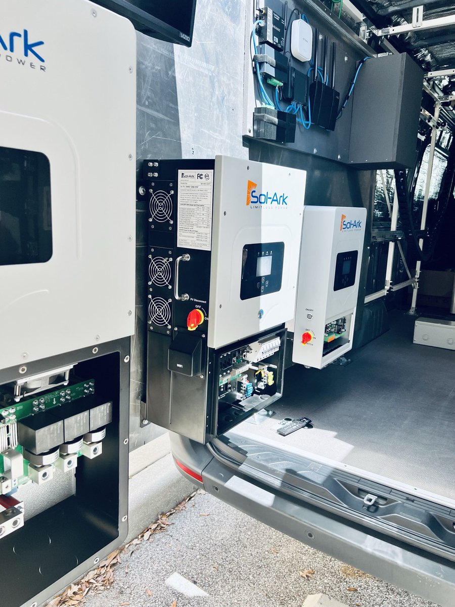 PowersolUsa's tweet photo. Micro grids are the future of solar. @SolArkSolar is leading the way with Bad Ass van that has it all.  Thanks #WESCO #BillValente @0xjacquesjean @dylanhillman late post but the amazing information we got helped 3 homeowners get #solar + #batterybackup today! #Hattrick https://t.co/XnmUi18Ekl