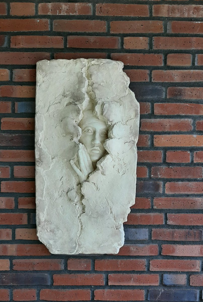 inja5248's tweet photo. #photochallenge #camer_a_pril
dag 29 #inbeeld prachtig kunstwerk dat ik van mijn vriendin heb gekregen jaren geleden op mijn 65ste verjaardag pronkt nu tegen de wand van mijn balkon
@jolandabrwr https://t.co/d9Lx9NbiKp