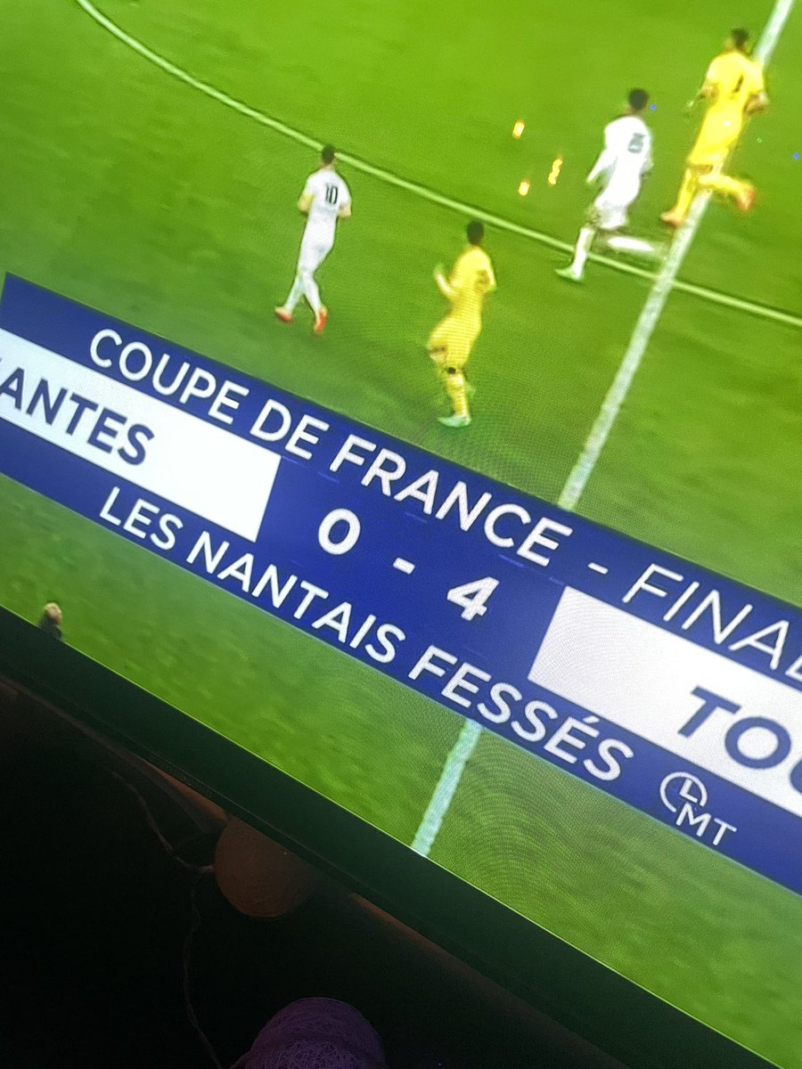 Le stagiaire de <a href="/beinsports_FR/">beIN SPORTS</a> en roue libre totale 😂 #CoupeDeFrance #FCNTFC <a href="/ToulouseFC/">Toulouse FC</a>