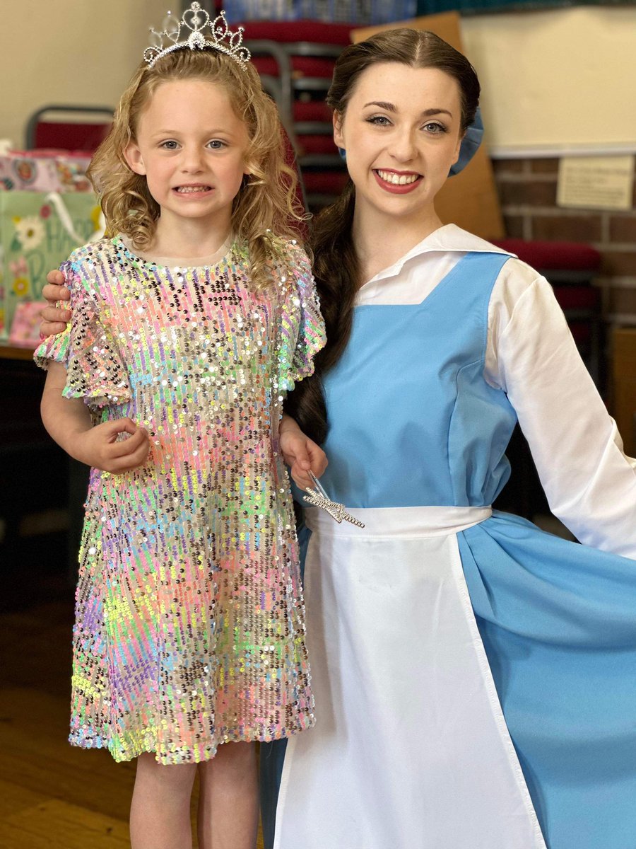 PartionP's tweet image. Have a wonderful bank holiday weekend! So happy that we get an extra day to party 😄👑🥳

Gobeithio cewch chi gyd benwythnos gŵyl banc bendigedig! Mor hapus bod gennym ni ddiwrnod ychwanegol o bartio 😄👑🥳