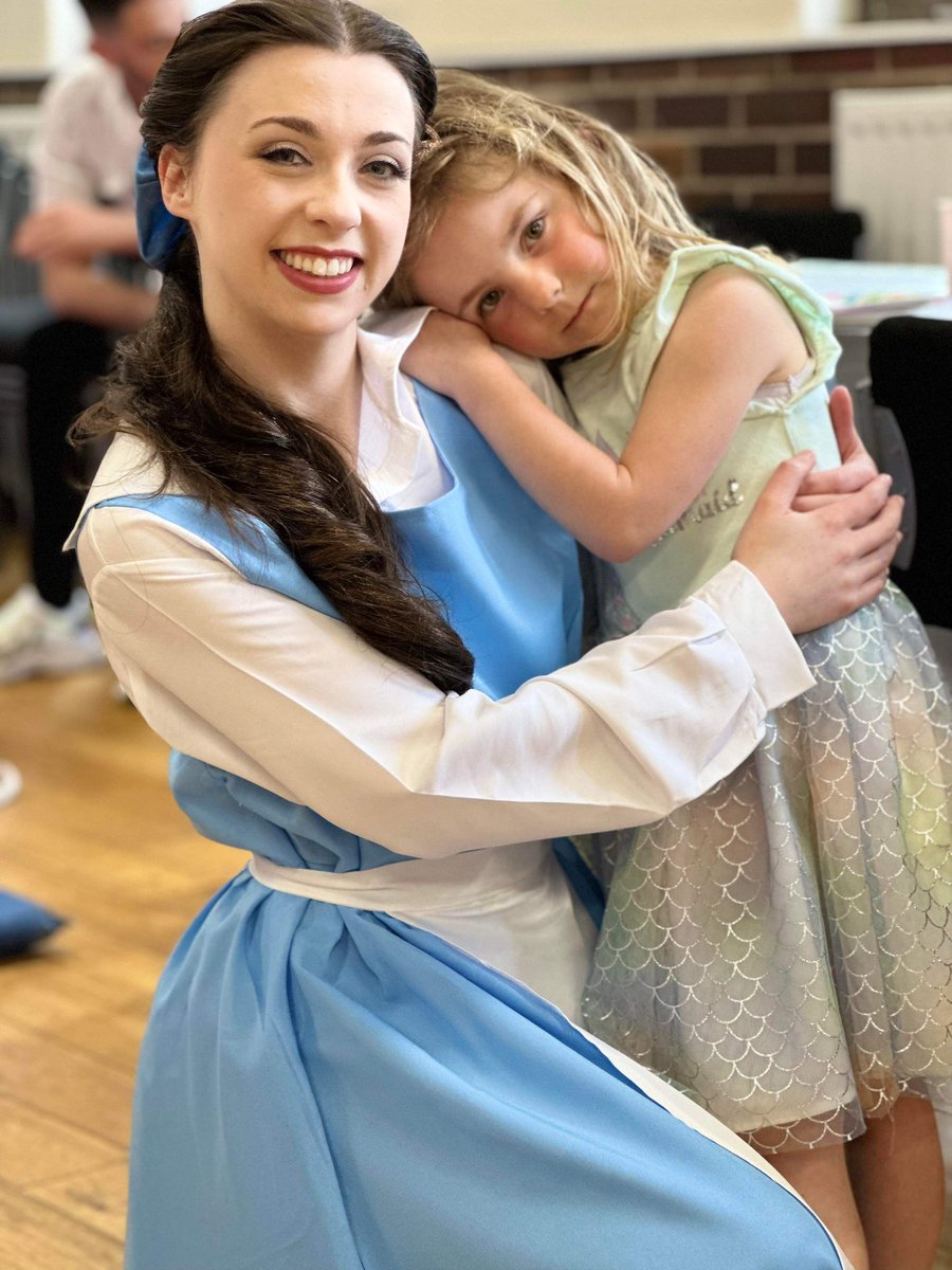 PartionP's tweet image. Have a wonderful bank holiday weekend! So happy that we get an extra day to party 😄👑🥳

Gobeithio cewch chi gyd benwythnos gŵyl banc bendigedig! Mor hapus bod gennym ni ddiwrnod ychwanegol o bartio 😄👑🥳