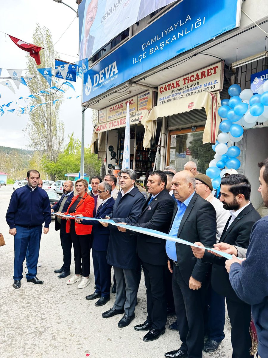 Yenisehire_deva's tweet photo. Çamlıyayla İlçe Başkanımız Sn. Orhan Tenir ile Çamlıyayla Teşkilat binamızın açılışına katılım sağladık.Hepimize hayırlı uğurlu olsun.
#SanaSöz @devapartisi @alibabacan @emin_ekmen https://t.co/kY7alKVPE3