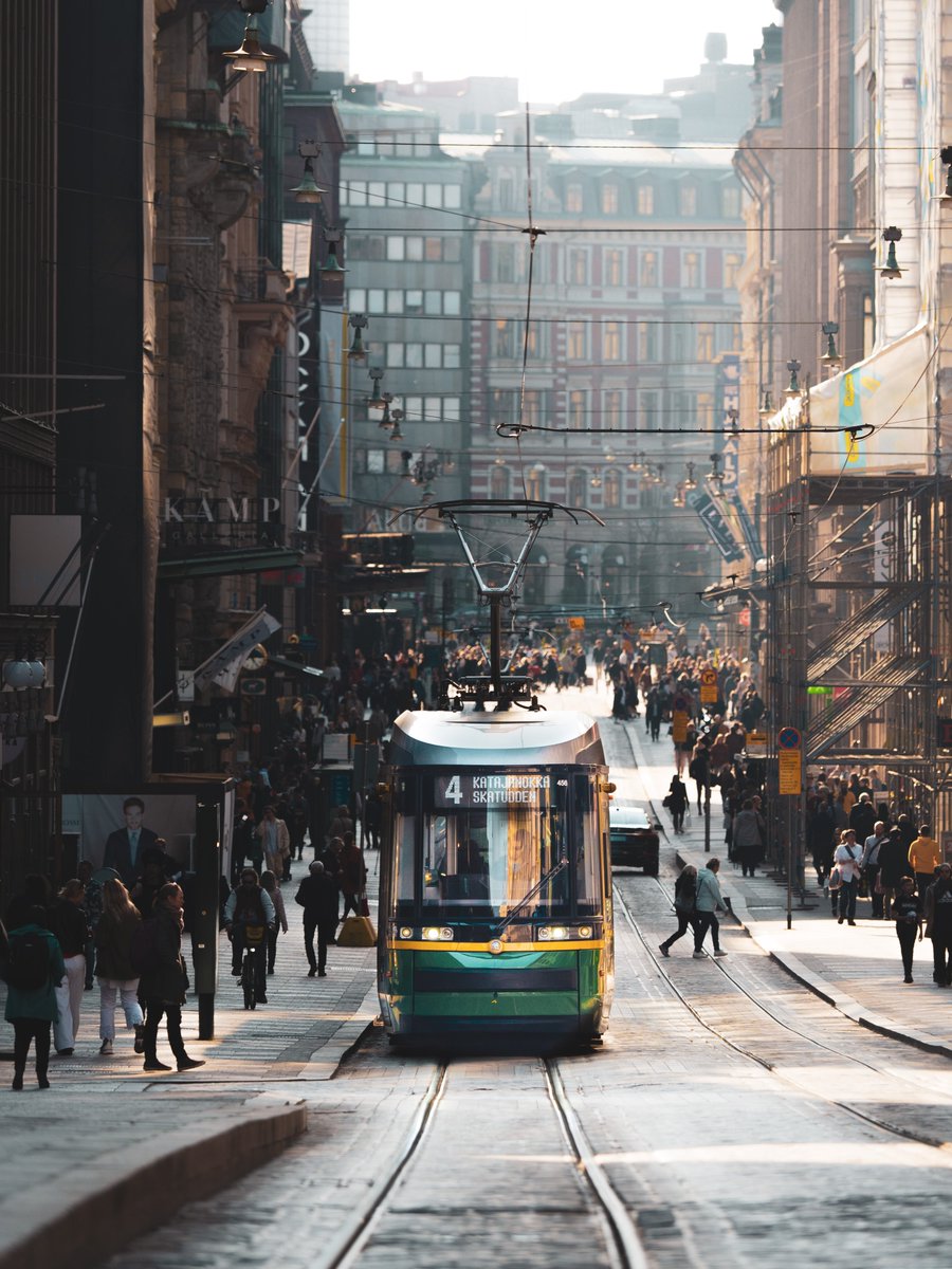 govesitora's tweet photo. "Experience the Nordic wonderland of Helsinki, Finland! From colorful architecture to stunning seaside views, this city has it all. Book your next adventure now at Vesitora and discover the beauty of Helsinki. #Helsinki #Finland #Travel" https://t.co/xYTK1PA6Vp
