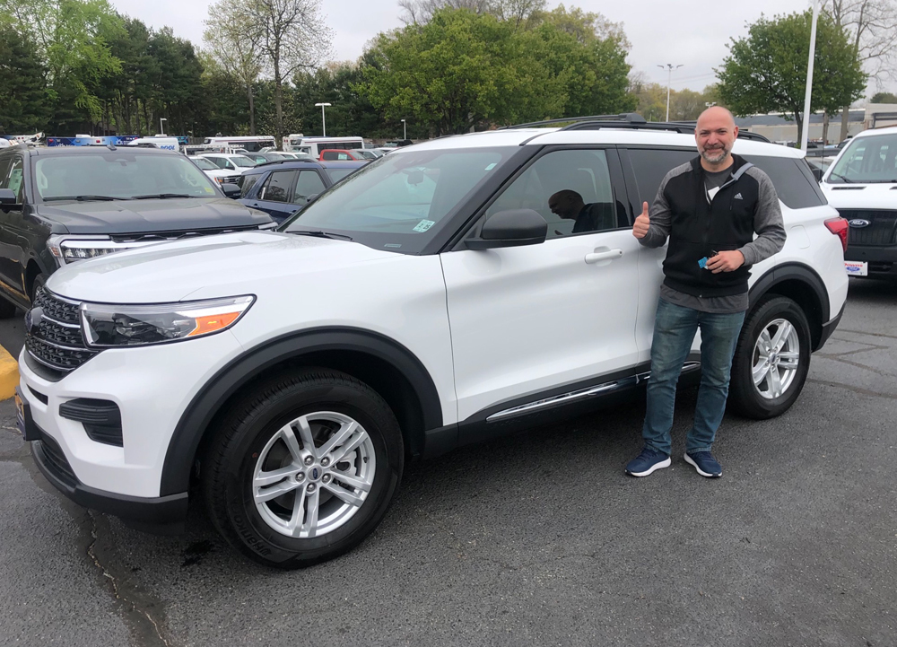 DownsFord's tweet photo. Thank you 1st time customer Burak S. from Manahawkin and congratulations on your 2020 Explorer!
Happy travels!
Salesperson: Maria Springer https://t.co/fdKHd1rWdI