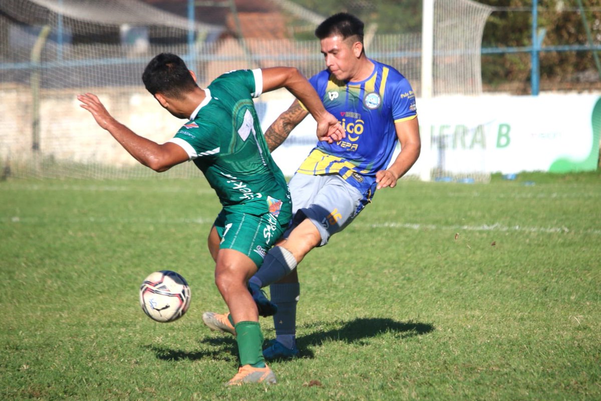 APFPrimeraB's tweet photo. 🗣️ Ya se juega la etapa complementaria.
➡️ #Pettirossi 1
➡️ #ColonJAS 1
🗓️Fecha 4
#APFPrimeraB⚽️ https://t.co/qBxqm3E3mW