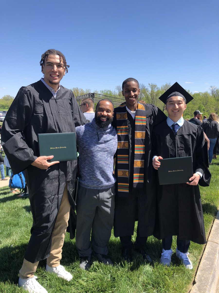 AGGIES_HC_Belt's tweet photo. NOW the job is officially done! 

My first recruiting class at William Woods has graduated!

100% graduation rate. 

We had a heck of a ride! 

Next stop… OPSU! 
🅰️ggie U🅿️ https://t.co/qVoafLwccA