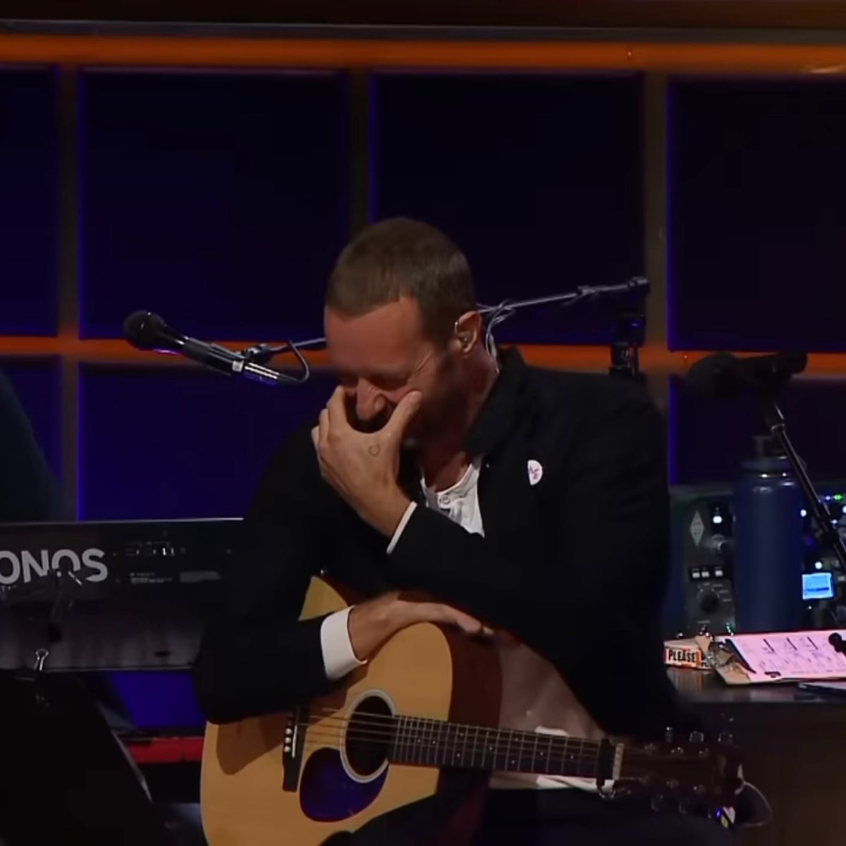 coldplayPeople's tweet photo. I am sure you will enjoy some Chris's smile pictures 🥰 #coldplay https://t.co/bqHRsAMxYw