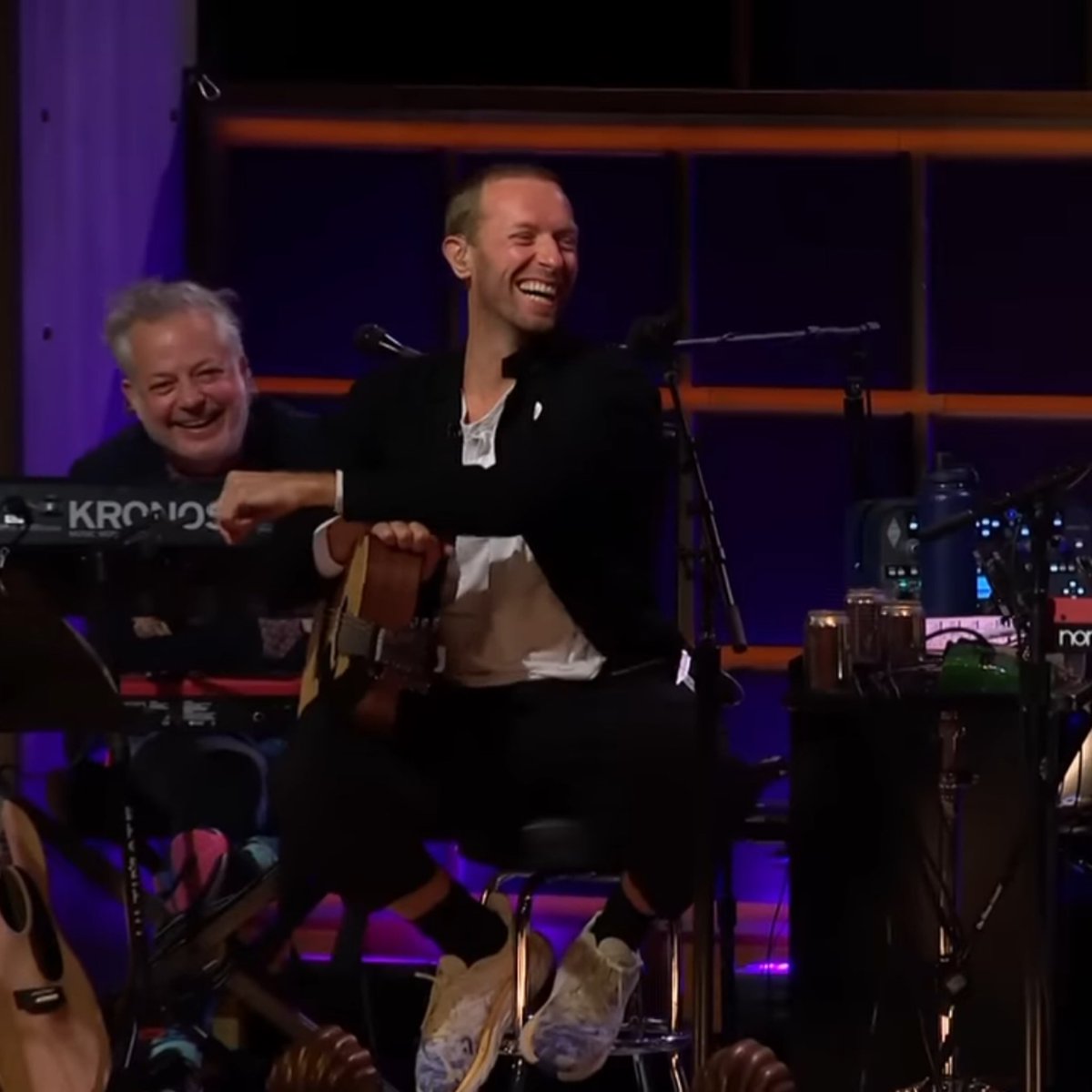 coldplayPeople's tweet photo. I am sure you will enjoy some Chris's smile pictures 🥰 #coldplay https://t.co/bqHRsAMxYw