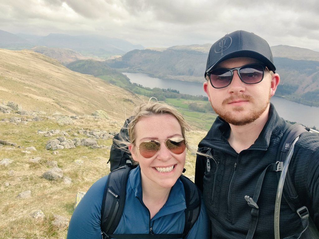 VickiA999's tweet photo. So we have 7 weeks until we take on the 3 peaks on behalf of @firefighters999 so today we did Helvellyn as practice....it was HARD!!!!! I only made it with the encouragement from @TomWB03 and my lil dudes ❤️ #3peakstraining #helvellyn https://t.co/QGP1Y9k5Up