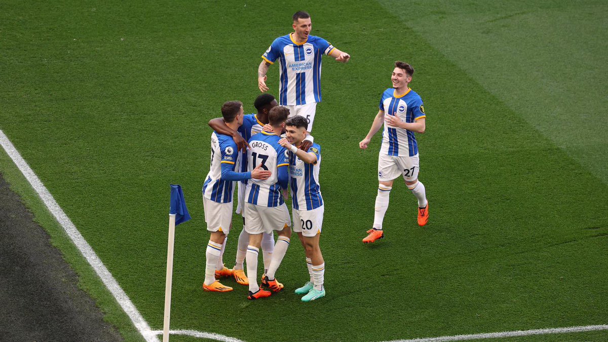 billygilmourrr's tweet photo. What a performance from the boys 🔵⚪️ @OfficialBHAFC https://t.co/yVxrzRf51H