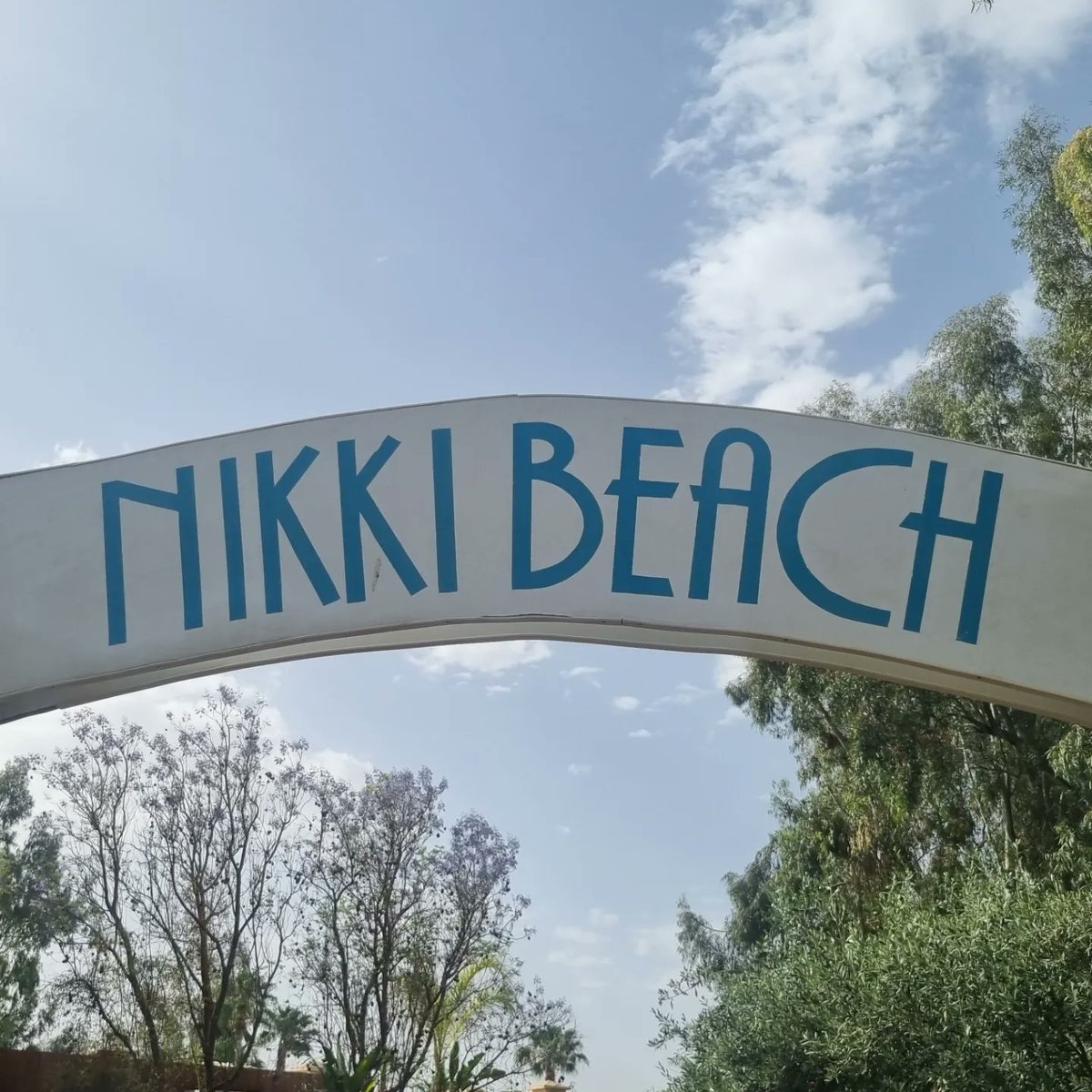 KagsVir's tweet photo. Well hello nikki beach ⛱️  #Marrakech https://t.co/wbAr5uPW6l