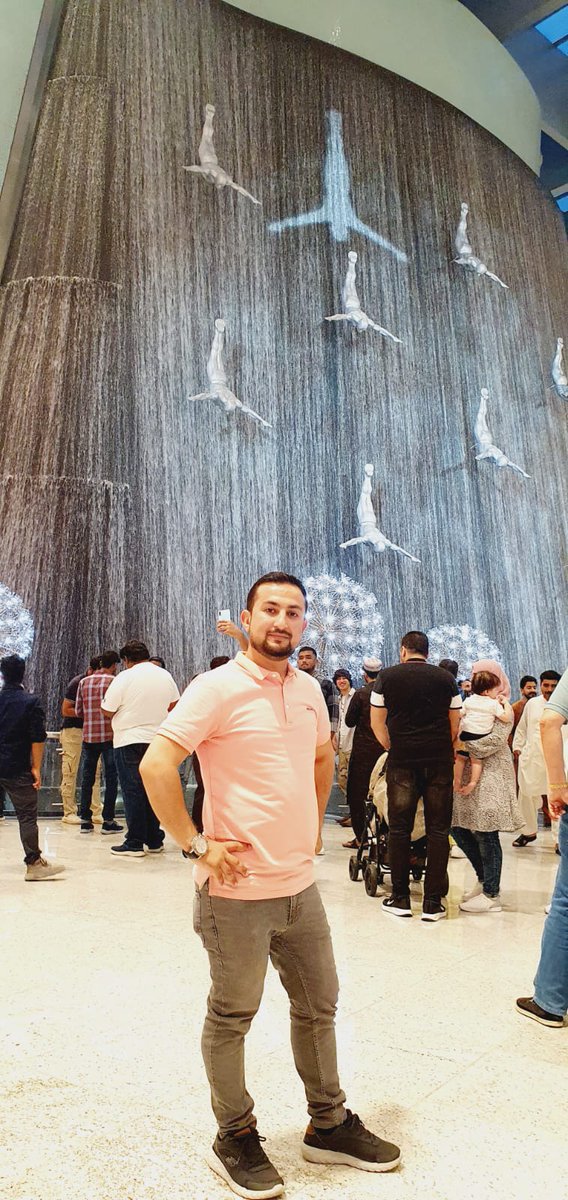 koh_ur's tweet photo. Dubai Mall is a shopping mall in Dubai. It is the largest mall in the world .

#dubaimall #dubai #dubailife https://t.co/lEKYF2q7dS