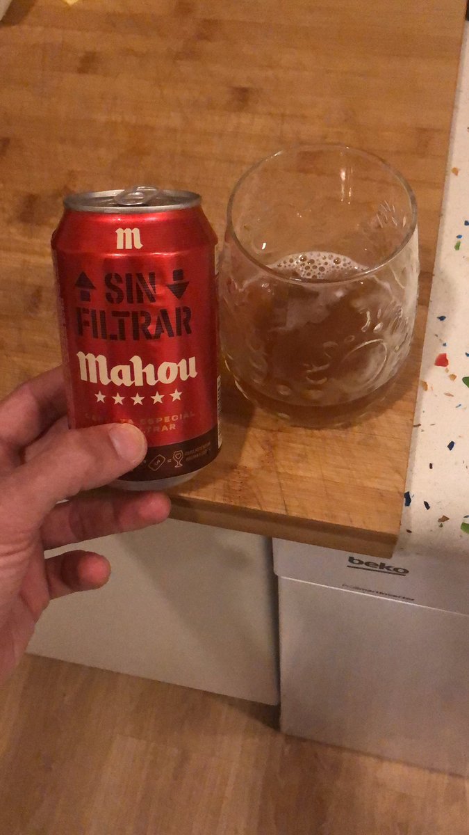 CaalitoEspinosa's tweet photo. Menudo cervezón… @mahou_es me habéis ganado!! 🙌🏼🙌🏼 https://t.co/1l3HAqRht7