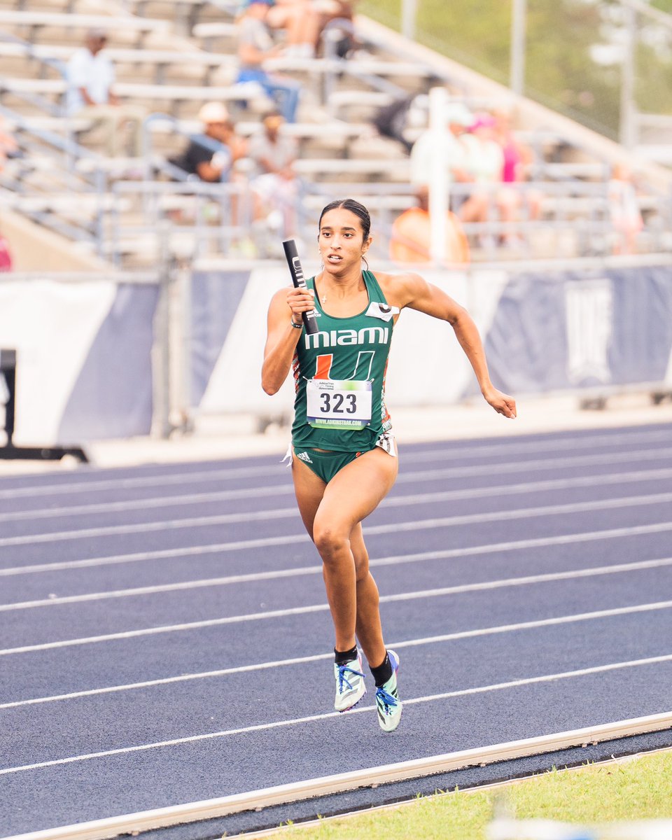 CanesTrack's tweet photo. Our women’s 4x400 gets it done in Jacksonville with a first place finish time of 3:35.42 🤩🔥🥇 https://t.co/FIVX8lrBqt