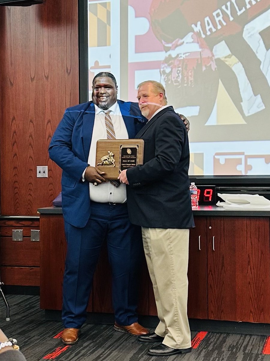 milfordpride's tweet photo. Congratulations to Coach Reggie White for his induction into the Maryland High School Football Coaches Hall of Fame! He’s an outstanding man who has touched many lives. We are proud of you! Miller Pride💚💚 ⁦⁦@WearemilfordFB⁩ ⁦@MilfordMillAcad⁩ https://t.co/cuVTyaUUDQ