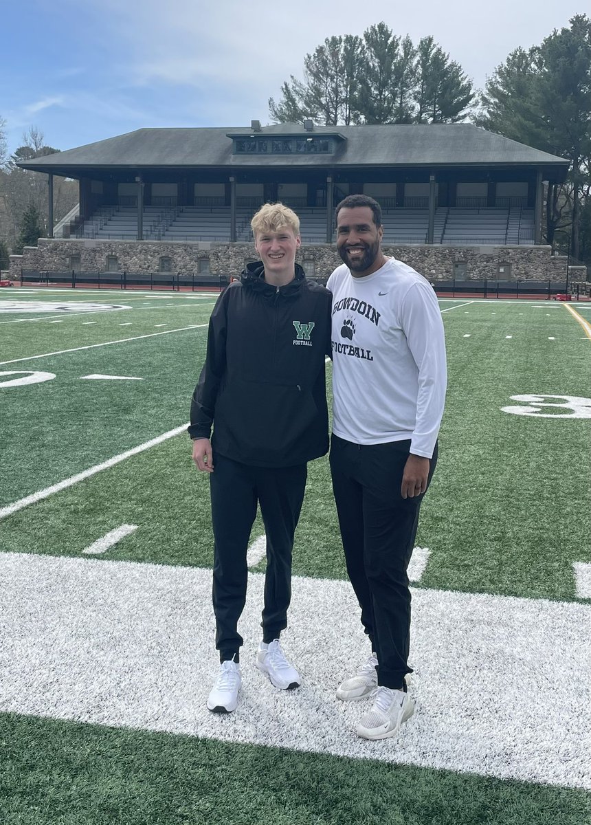 luke_jenkins1's tweet photo. I enjoyed a great visit @BowdoinFB. Thank you @CoachWestonBC for the campus tour and @CoachBJHammer for a informative conversation.
@barlow_coach @WoodgroveFB https://t.co/pewkkTShpC