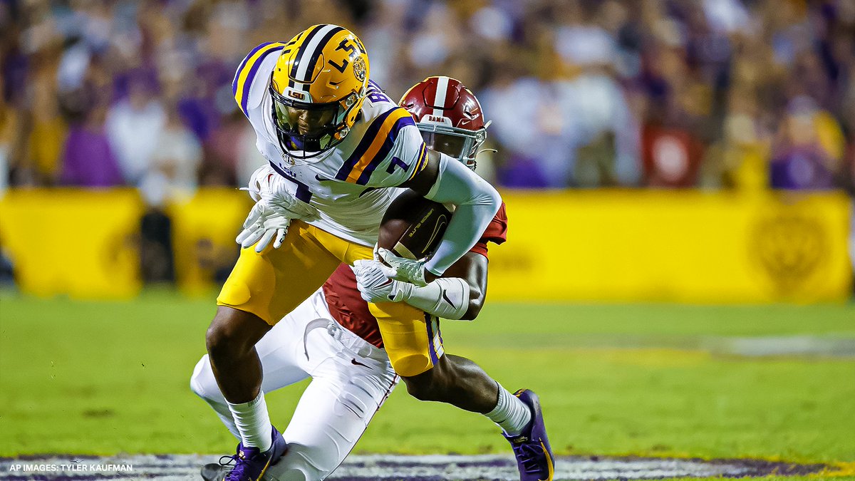 Patriots's tweet photo. From the Bayou to the ‘Boro.

@KayshonBoutte1 | @LSUfootball https://t.co/bFCGIyonUB