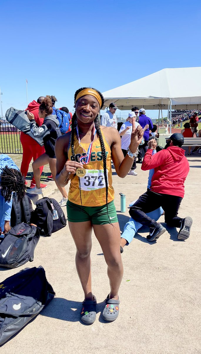 kftrackgirls's tweet photo. Congratulations @kftrackgirls Madison Evans!! Region 2 6A 400m Champion!!
#KFBAMN23
#BackIIBusiness
#FTF
In It To Win It All๐ https://t.co/ClOwkvYSKr