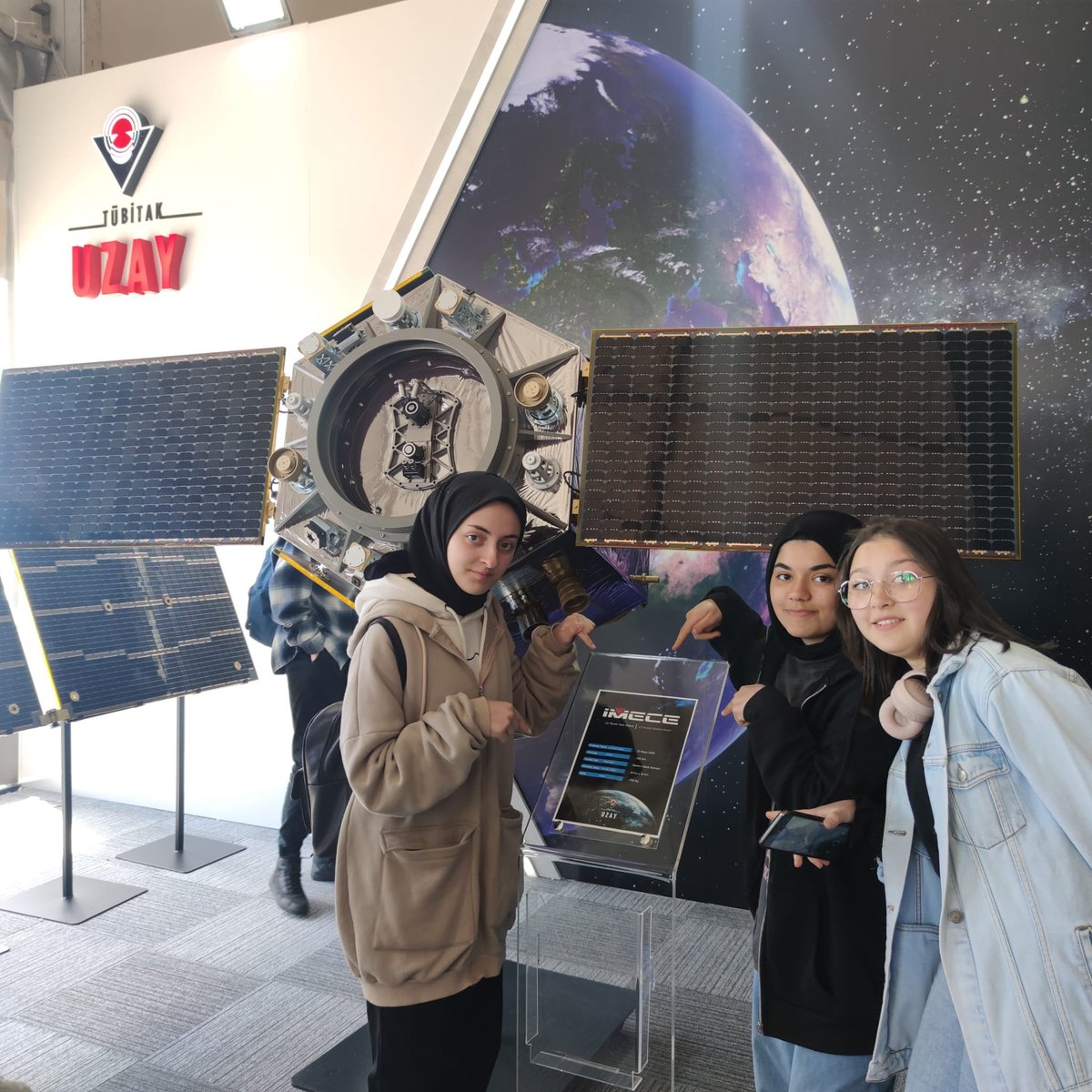 Okulumuz, öğretmen ve öğrencileri ile teknofestte katılım sağladı.
#TEKNOFEST2023