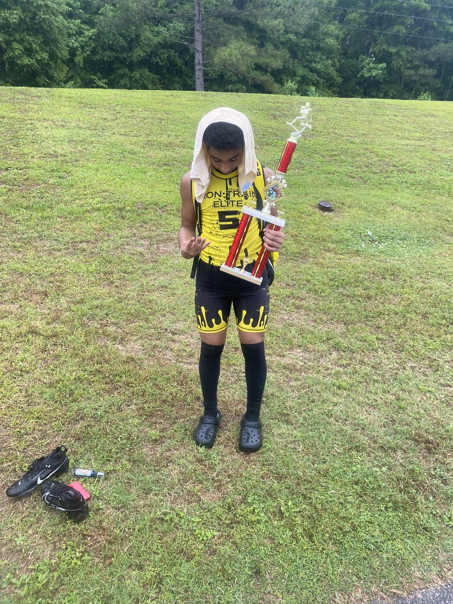 DripDropEvan's tweet photo. A Couple Of Clips From Are Tournament Today - Throw The Ball And I’m Make A Play .🌟🏈
#7v7 #W1NTHEDAY #Champs #RB🌟
#TakeOver #BeCompetitive #HIM
@CoachJRogers1 @CoachAtkins_M @RecruitGeorgia @PlayBookAthlete @KyleZoomZumbach @nlevelsports @tcchsyjfootball @jwindon35 @TopPreps https://t.co/GTGbn5j2Sq